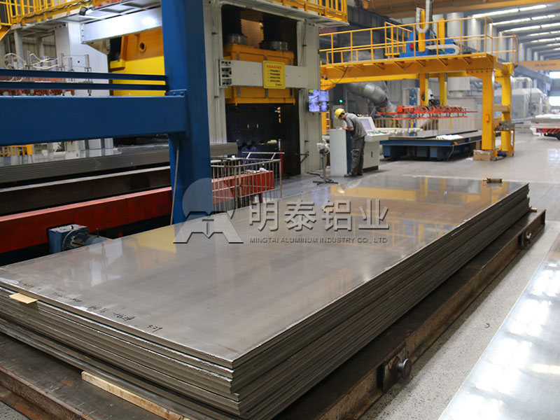 雕刻门用5052铝板_5M52铝板厂家销售价格多少一吨？