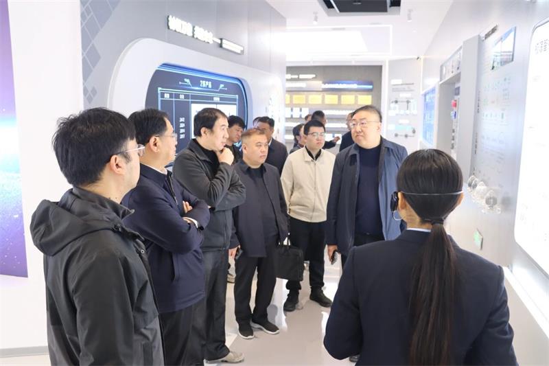 巩义市委副书记、市长郭程明到明泰铝业调研数智化建设工作